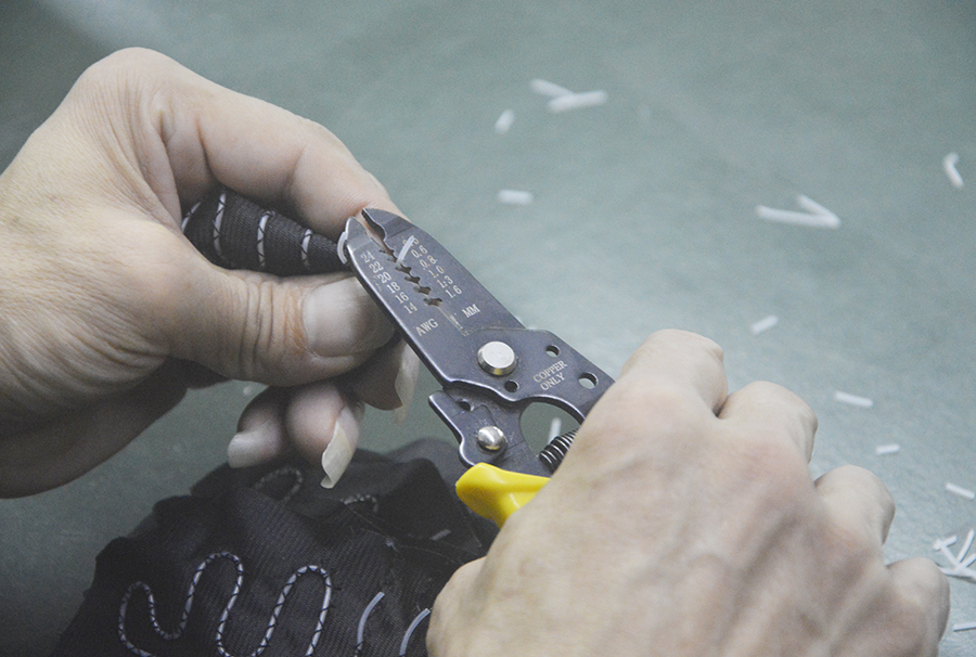 发热线生产特写